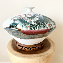 Load image into Gallery viewer, Oriental Porcelain Squat Vase