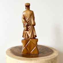 Load image into Gallery viewer, Green Sandalwood Zhuge Liang