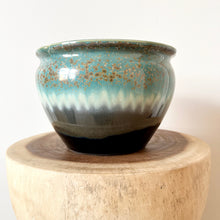 Load image into Gallery viewer, Transmutation Glaze Pot - Medium