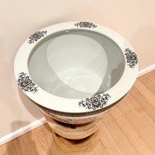 Load image into Gallery viewer, Traditional Porcelain Vats
