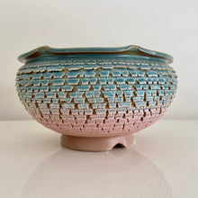 Load image into Gallery viewer, Dragon Scale Pot - Medium
