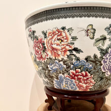 Load image into Gallery viewer, Traditional Porcelain Vats
